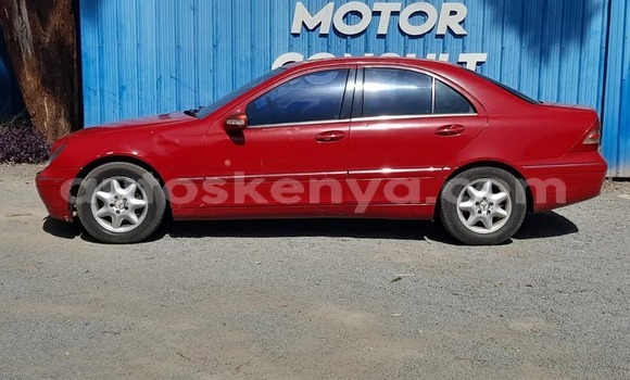 Oofamaa Mercedes‒Benz C–Class Red Makiinaa iti Nairobi keessatti Nairobi keessatti Oofamaa Mercedes‒Benz C–Class Red Makiinaa iti Nairobi keessatti Nairobi keessatti