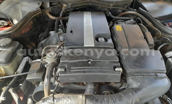 Oofamaa Mercedes‒Benz C–Class Red Makiinaa iti Nairobi keessatti Nairobi keessatti Oofamaa Mercedes‒Benz C–Class Red Makiinaa iti Nairobi keessatti Nairobi keessatti