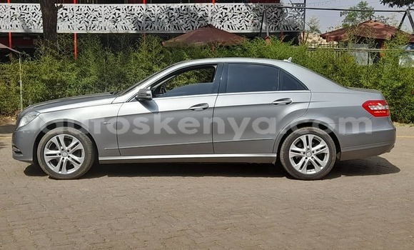 Nunua Ilio tumika Mercedes-Benz E-Classe Nyingine Gari ndani ya Nairobi nchini Nairobi