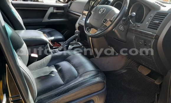 Oofamaa Toyota Land Cruiser Black Makiinaa iti Nairobi keessatti Nairobi keessatti Oofamaa Toyota Land Cruiser Black Makiinaa iti Nairobi keessatti Nairobi keessatti