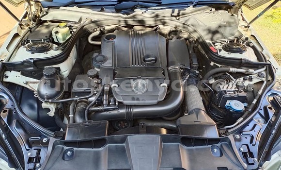 Oofamaa Mercedes-Benz E-Classe White Makiinaa iti Nairobi keessatti Nairobi keessatti Oofamaa Mercedes-Benz E-Classe White Makiinaa iti Nairobi keessatti Nairobi keessatti