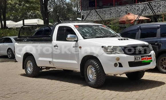 Oofamaa Toyota Hilux White Makiinaa iti Nairobi keessatti Nairobi keessatti Oofamaa Toyota Hilux White Makiinaa iti Nairobi keessatti Nairobi keessatti