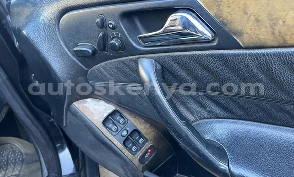 Nunua Ilio tumika Mercedes‒Benz C–Class Nyeusi Gari ndani ya Nairobi nchini Nairobi Nunua Ilio tumika Mercedes‒Benz C–Class Nyeusi Gari ndani ya Nairobi nchini Nairobi
