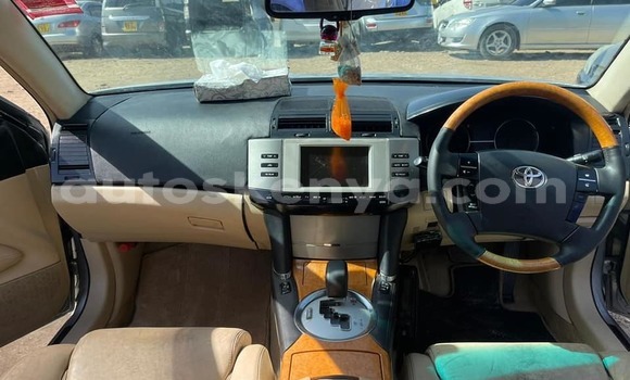 Nunua Ilio tumika Toyota Matrix Fedha Gari ndani ya Nairobi nchini Nairobi Nunua Ilio tumika Toyota Matrix Fedha Gari ndani ya Nairobi nchini Nairobi