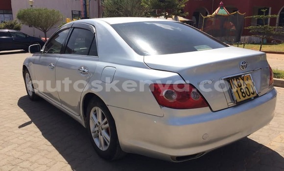 Nunua Ilio tumika Toyota Matrix Fedha Gari ndani ya Nairobi nchini Nairobi Nunua Ilio tumika Toyota Matrix Fedha Gari ndani ya Nairobi nchini Nairobi