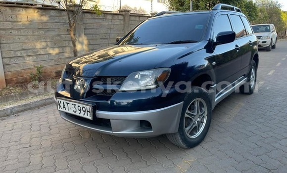 Oofamaa Mitsubishi Outlander Blue Makiinaa iti Nairobi keessatti Nairobi keessatti