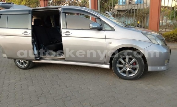 Buy Used Toyota ISIS Silver Car in Nairobi in Nairobi