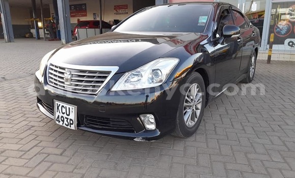 Nunua Ilio tumika Toyota Crown Nyeusi Gari ndani ya Nairobi nchini Nairobi Nunua Ilio tumika Toyota Crown Nyeusi Gari ndani ya Nairobi nchini Nairobi
