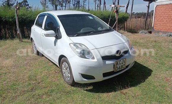 Nunua Ilio tumika Toyota Vitz Nyeupe Gari ndani ya Nairobi nchini Nairobi Nunua Ilio tumika Toyota Vitz Nyeupe Gari ndani ya Nairobi nchini Nairobi