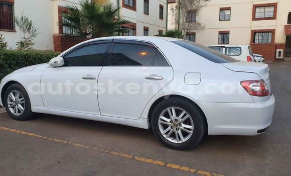 Oofamaa Toyota Mark X White Makiinaa iti Nairobi keessatti Nairobi keessatti Oofamaa Toyota Mark X White Makiinaa iti Nairobi keessatti Nairobi keessatti