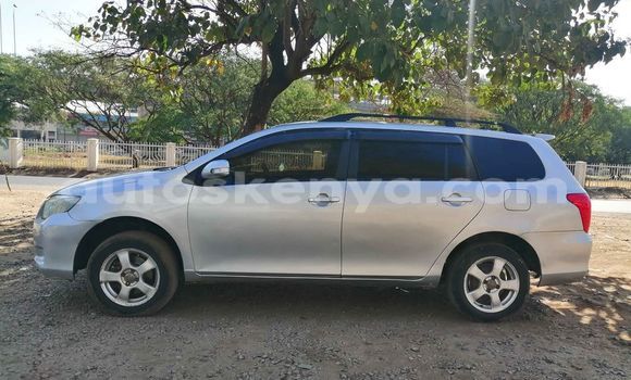 Oofamaa Toyota Fielder Silver Makiinaa iti Nairobi keessatti Nairobi keessatti Oofamaa Toyota Fielder Silver Makiinaa iti Nairobi keessatti Nairobi keessatti