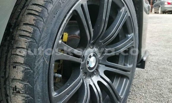 Oofamaa BMW 5–Series Green Makiinaa iti Nairobi keessatti Nairobi keessatti Oofamaa BMW 5–Series Green Makiinaa iti Nairobi keessatti Nairobi keessatti