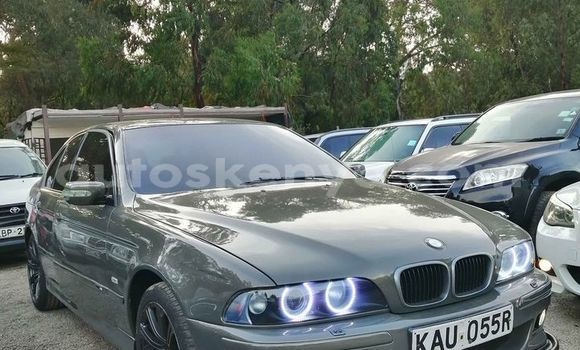Oofamaa BMW 5–Series Green Makiinaa iti Nairobi keessatti Nairobi keessatti Oofamaa BMW 5–Series Green Makiinaa iti Nairobi keessatti Nairobi keessatti