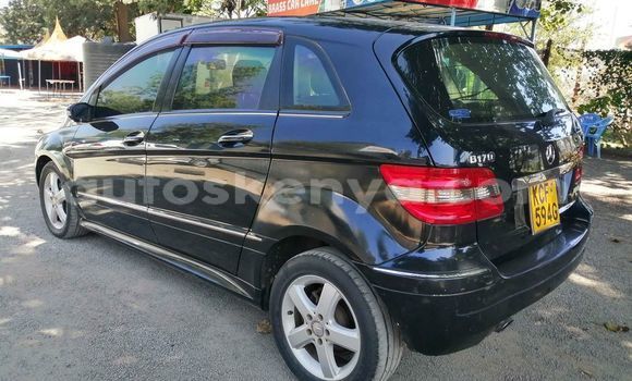 Nunua Ilio tumika Mercedes‒Benz B-klasse Nyeusi Gari ndani ya Nairobi nchini Nairobi