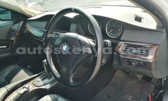 Oofamaa BMW 5–Series White Makiinaa iti Nairobi keessatti Nairobi keessatti Oofamaa BMW 5–Series White Makiinaa iti Nairobi keessatti Nairobi keessatti