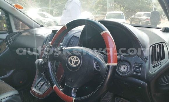 Oofamaa Toyota Harrier Silver Makiinaa iti Nairobi keessatti Nairobi keessatti Oofamaa Toyota Harrier Silver Makiinaa iti Nairobi keessatti Nairobi keessatti