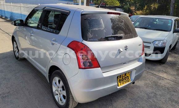 Oofamaa Suzuki Swift Silver Makiinaa iti Nairobi keessatti Nairobi keessatti Oofamaa Suzuki Swift Silver Makiinaa iti Nairobi keessatti Nairobi keessatti