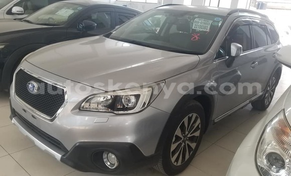 Oofamaa Subaru Outback Silver Makiinaa iti Nairobi keessatti Nairobi keessatti