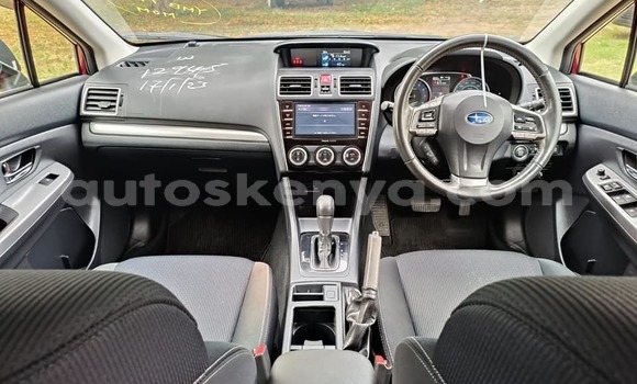 Oofamaa Subaru Impreza Red Makiinaa iti Mombasa keessatti Coastal Kenya keessatti Oofamaa Subaru Impreza Red Makiinaa iti Mombasa keessatti Coastal Kenya keessatti