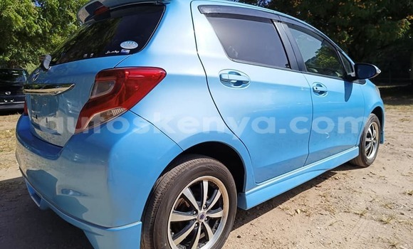Nunua Ilio tumika Toyota Vitz Bluu Gari ndani ya Mombasa nchini Kenya ya Pwani Nunua Ilio tumika Toyota Vitz Bluu Gari ndani ya Mombasa nchini Kenya ya Pwani
