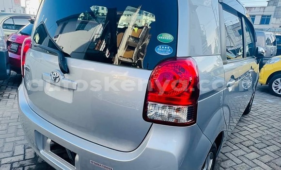 Nunua Ilio tumika Toyota Porte Fedha Gari ndani ya Mombasa nchini Kenya ya Pwani Nunua Ilio tumika Toyota Porte Fedha Gari ndani ya Mombasa nchini Kenya ya Pwani