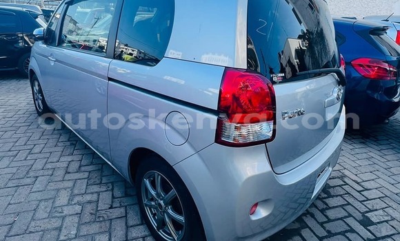 Nunua Ilio tumika Toyota Porte Fedha Gari ndani ya Mombasa nchini Kenya ya Pwani Nunua Ilio tumika Toyota Porte Fedha Gari ndani ya Mombasa nchini Kenya ya Pwani