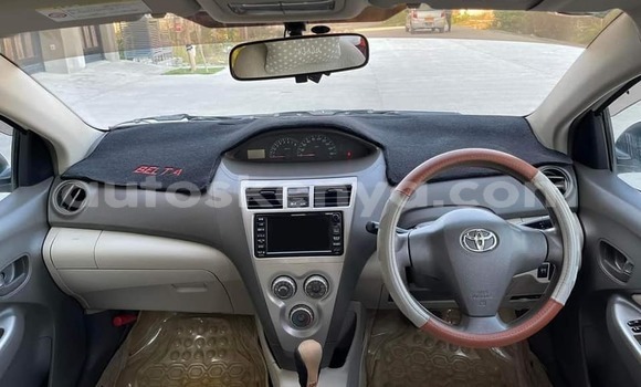 Oofamaa Toyota Belta White Makiinaa iti Mombasa keessatti Coastal Kenya keessatti Oofamaa Toyota Belta White Makiinaa iti Mombasa keessatti Coastal Kenya keessatti