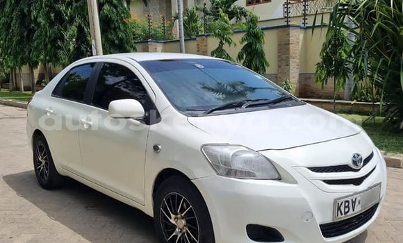 Oofamaa Toyota Belta White Makiinaa iti Mombasa keessatti Coastal Kenya keessatti Oofamaa Toyota Belta White Makiinaa iti Mombasa keessatti Coastal Kenya keessatti