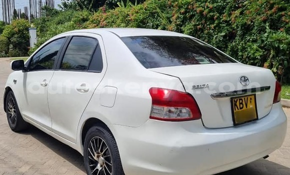 Oofamaa Toyota Belta White Makiinaa iti Mombasa keessatti Coastal Kenya keessatti Oofamaa Toyota Belta White Makiinaa iti Mombasa keessatti Coastal Kenya keessatti