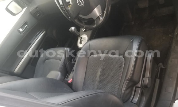 Nunua Ilio tumika Nissan X–Trail Fedha Gari ndani ya Mombasa nchini Kenya ya Pwani Nunua Ilio tumika Nissan X–Trail Fedha Gari ndani ya Mombasa nchini Kenya ya Pwani