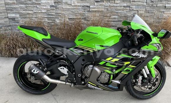 Nunua Ilio tumika Kawasaki Ninja ZX-10R Bluu Bike ndani ya El Wak nchini Kaskazini Mashariki mwa Kenya Nunua Ilio tumika Kawasaki Ninja ZX-10R Bluu Bike ndani ya El Wak nchini Kaskazini Mashariki mwa Kenya