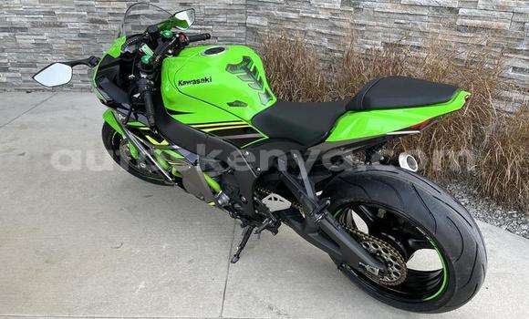 Nunua Ilio tumika Kawasaki Ninja ZX-10R Bluu Bike ndani ya El Wak nchini Kaskazini Mashariki mwa Kenya Nunua Ilio tumika Kawasaki Ninja ZX-10R Bluu Bike ndani ya El Wak nchini Kaskazini Mashariki mwa Kenya