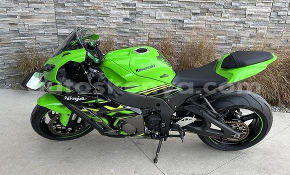 Nunua Ilio tumika Kawasaki Ninja ZX-10R Bluu Bike ndani ya El Wak nchini Kaskazini Mashariki mwa Kenya Nunua Ilio tumika Kawasaki Ninja ZX-10R Bluu Bike ndani ya El Wak nchini Kaskazini Mashariki mwa Kenya