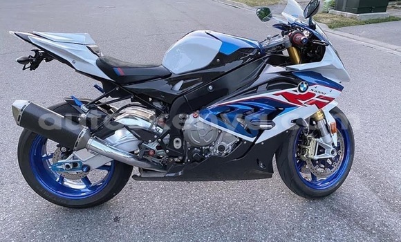 Nunua Ilio tumika BMW K 1600 Nyeupe Bike ndani ya Homa Bay nchini Nyanza