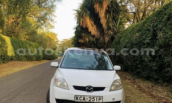 Nunua Ilio tumika Mazda Demio Nyeupe Gari ndani ya Nairobi nchini Nairobi