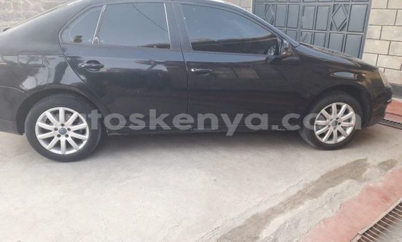 Oofamaa Volkswagen Jetta Black Makiinaa iti Nairobi keessatti Nairobi keessatti