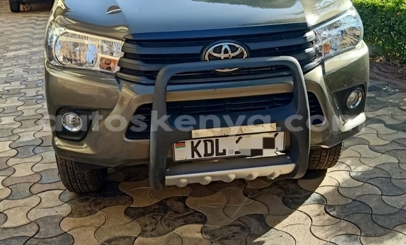 Nunua Mpya Toyota Hilux Nyingine Gari ndani ya Nairobi nchini Nairobi