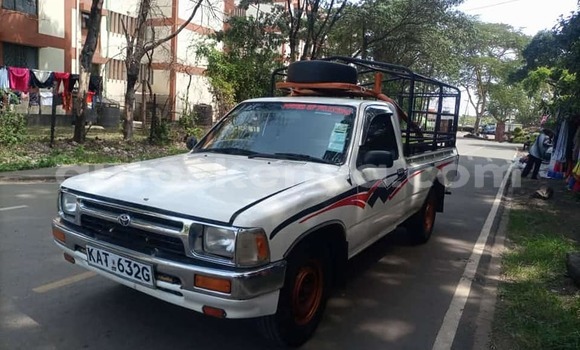 Buy Used Toyota Hilux White Car in Nairobi in Nairobi Buy Used Toyota Hilux White Car in Nairobi in Nairobi
