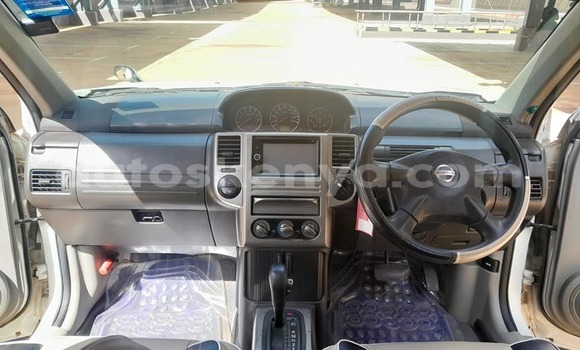 Oofamaa Nissan X–Trail White Makiinaa iti Nairobi keessatti Nairobi keessatti Oofamaa Nissan X–Trail White Makiinaa iti Nairobi keessatti Nairobi keessatti