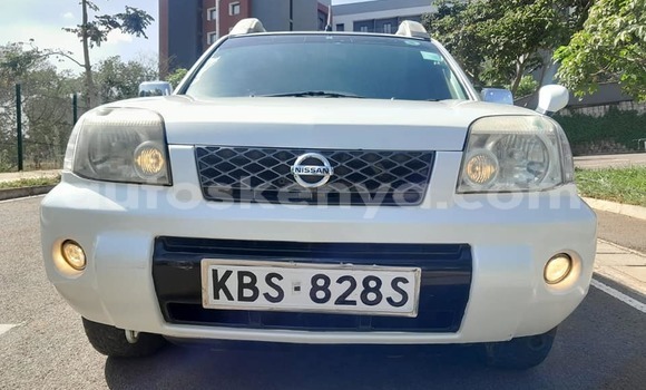 Oofamaa Nissan X–Trail White Makiinaa iti Nairobi keessatti Nairobi keessatti Oofamaa Nissan X–Trail White Makiinaa iti Nairobi keessatti Nairobi keessatti