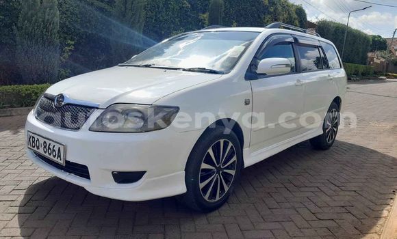 Oofamaa Toyota Fielder White Makiinaa iti Kiambu keessatti Central Kenya keessatti