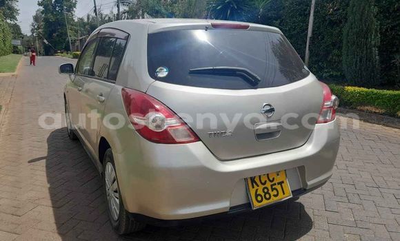 Oofamaa Nissan tiida Silver Makiinaa iti Nairobi keessatti Nairobi keessatti Oofamaa Nissan tiida Silver Makiinaa iti Nairobi keessatti Nairobi keessatti