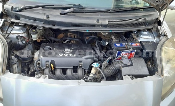 Oofamaa Toyota Vitz Silver Makiinaa iti Kiambu keessatti Central Kenya keessatti Oofamaa Toyota Vitz Silver Makiinaa iti Kiambu keessatti Central Kenya keessatti