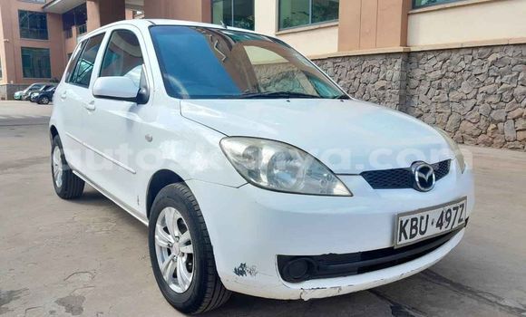 Oofamaa Mazda Demio White Makiinaa iti Kiambu keessatti Central Kenya keessatti Oofamaa Mazda Demio White Makiinaa iti Kiambu keessatti Central Kenya keessatti