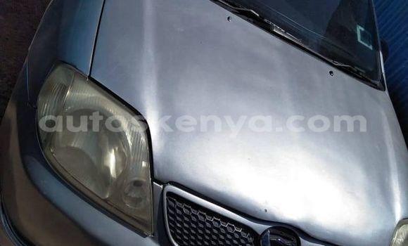 Nunua Ilio tumika Toyota Corolla Fedha Gari ndani ya Nairobi nchini Nairobi