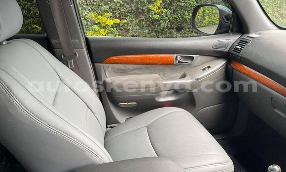 Nunua Ilio tumika Toyota Land Cruiser Prado Nyeusi Gari ndani ya Nairobi nchini Nairobi Nunua Ilio tumika Toyota Land Cruiser Prado Nyeusi Gari ndani ya Nairobi nchini Nairobi