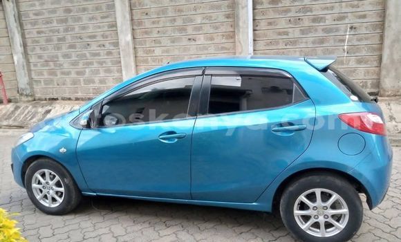 Nunua Ilio tumika Mazda Demio Bluu Gari ndani ya Nairobi nchini Nairobi