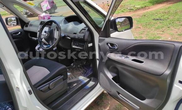 Nunua Ilio tumika Nissan Serena Nyeupe Gari ndani ya Nairobi nchini Nairobi Nunua Ilio tumika Nissan Serena Nyeupe Gari ndani ya Nairobi nchini Nairobi
