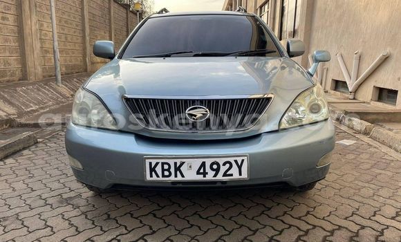 Oofamaa Toyota Harrier Blue Makiinaa iti Nairobi keessatti Nairobi keessatti