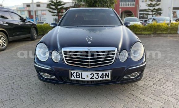 Nunua Ilio tumika Mercedes‒Benz E–Class Nyeusi Gari ndani ya Nairobi nchini Nairobi Nunua Ilio tumika Mercedes‒Benz E–Class Nyeusi Gari ndani ya Nairobi nchini Nairobi